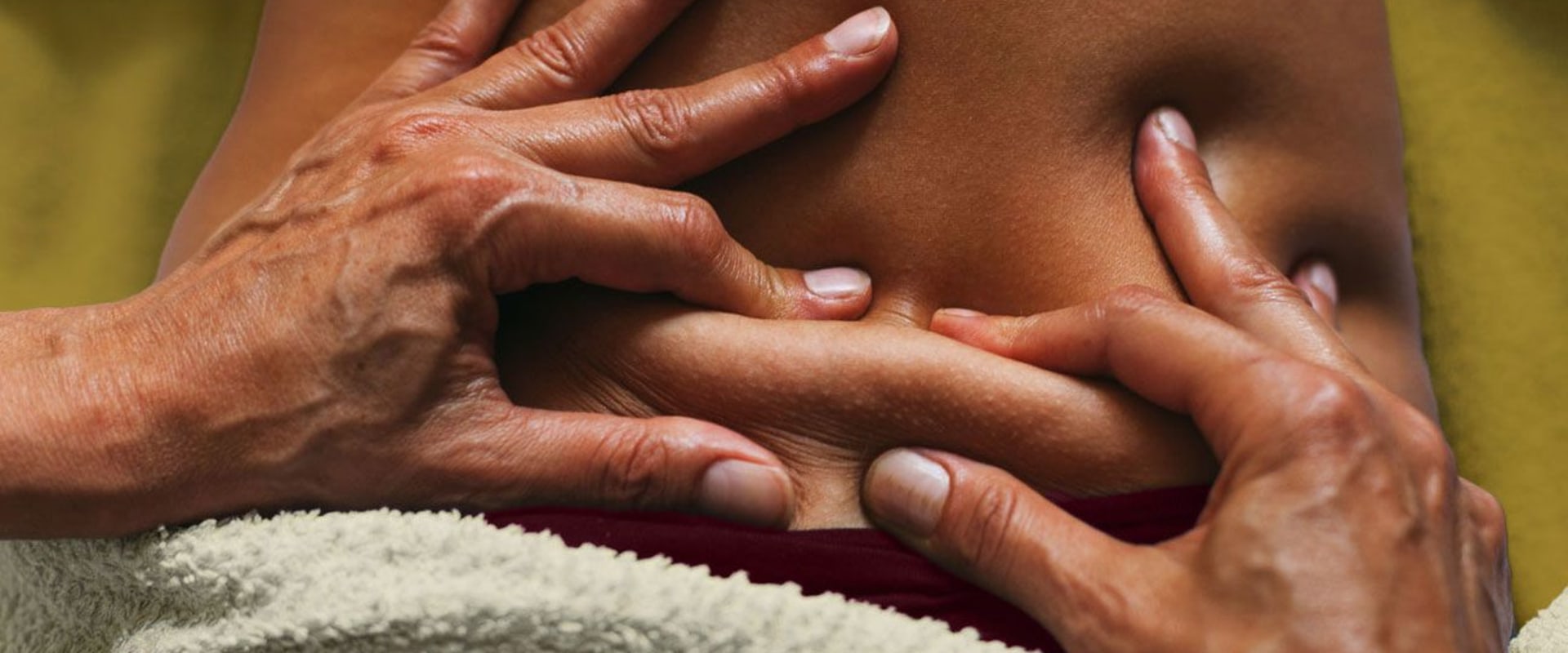 What does a deep tissue massage do?